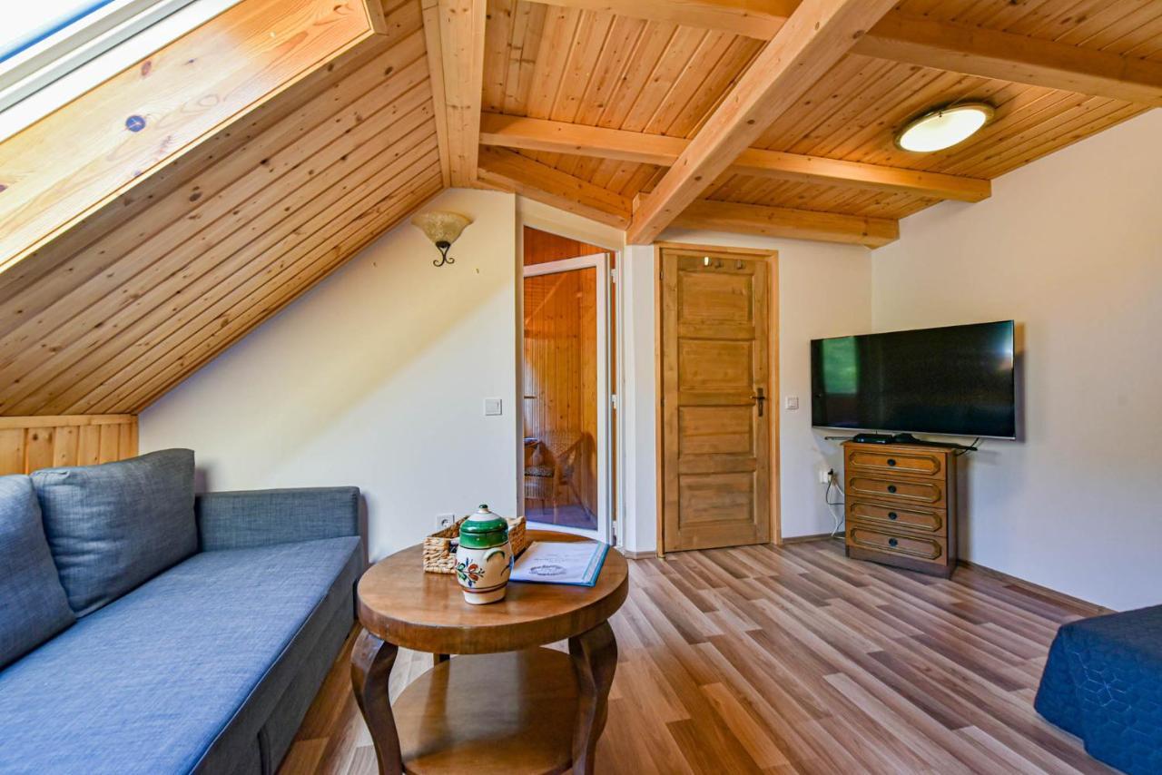 Fekete Rigo Vendeghaz Apartment Egerszalok Ngoại thất bức ảnh