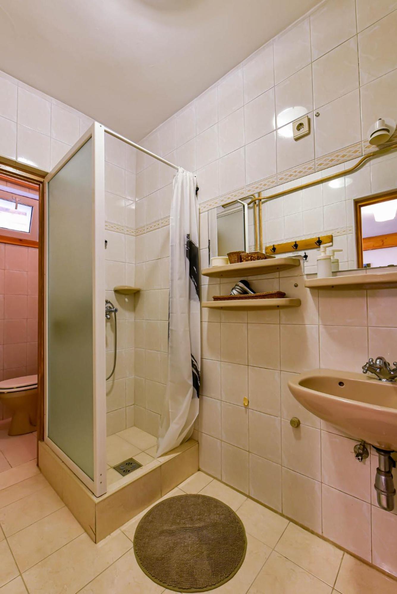 Fekete Rigo Vendeghaz Apartment Egerszalok Ngoại thất bức ảnh