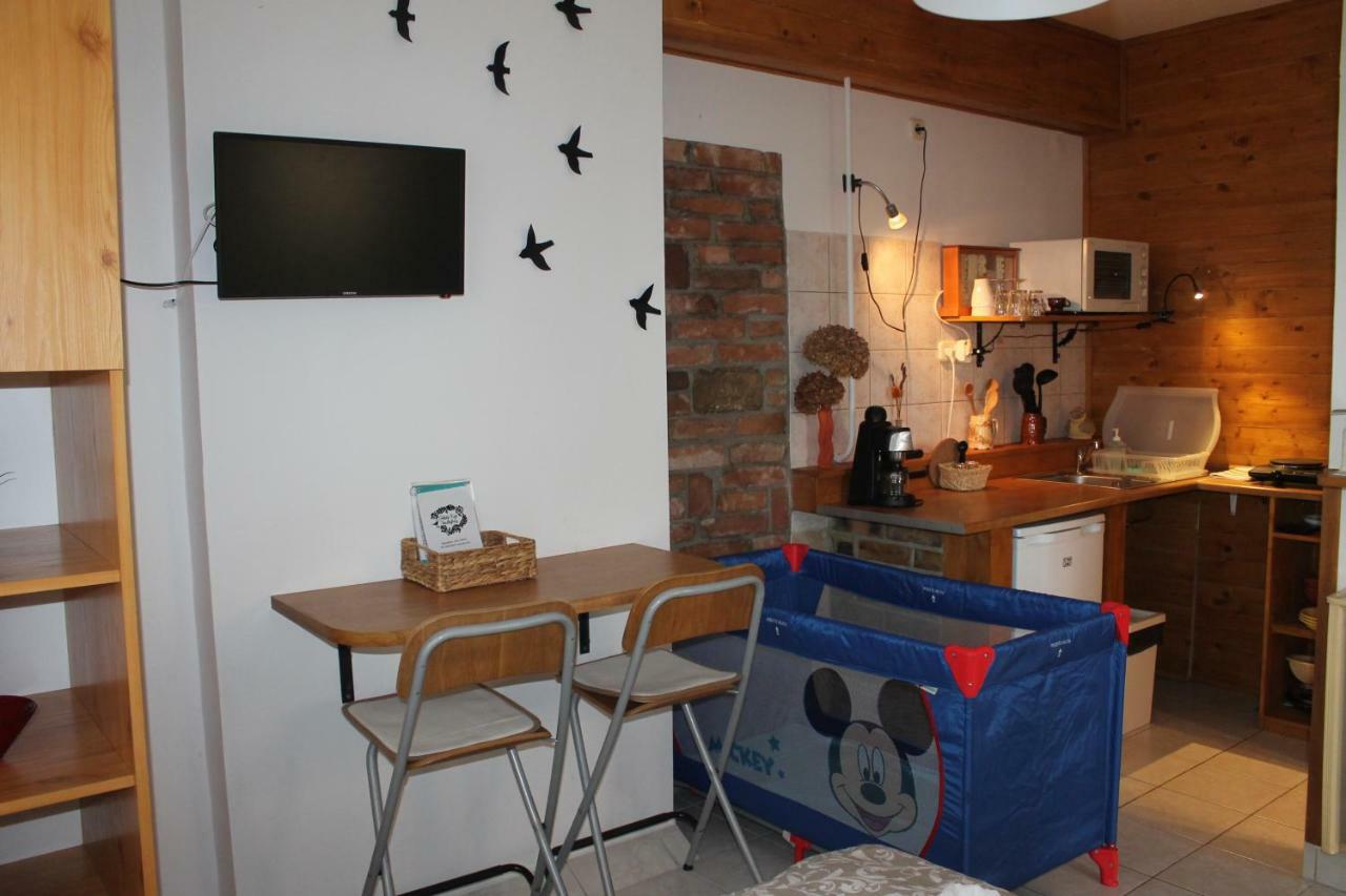 Fekete Rigo Vendeghaz Apartment Egerszalok Ngoại thất bức ảnh